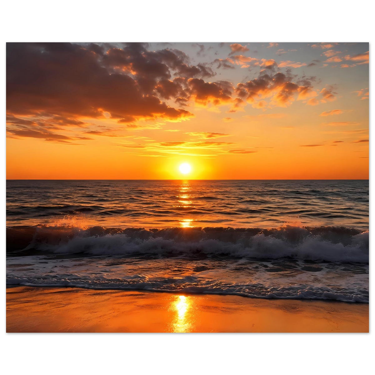 Querformat-Poster mit Sonnenuntergang am Meer, Sonne im Horizont und schimmerndes Wasser