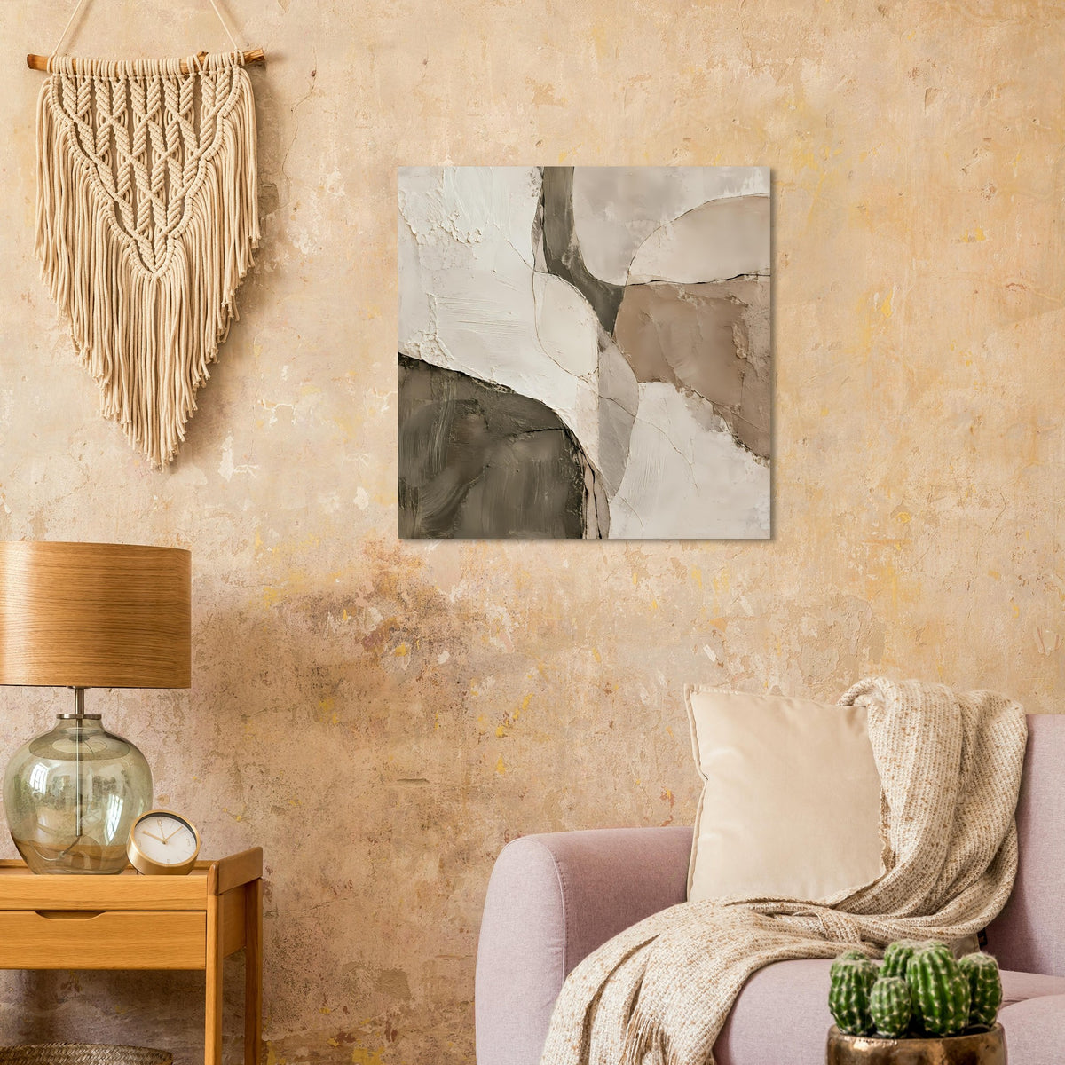 Abstraktes Kunstposter mit geschichteten Flächen in warmen Beige- und Brauntönen.