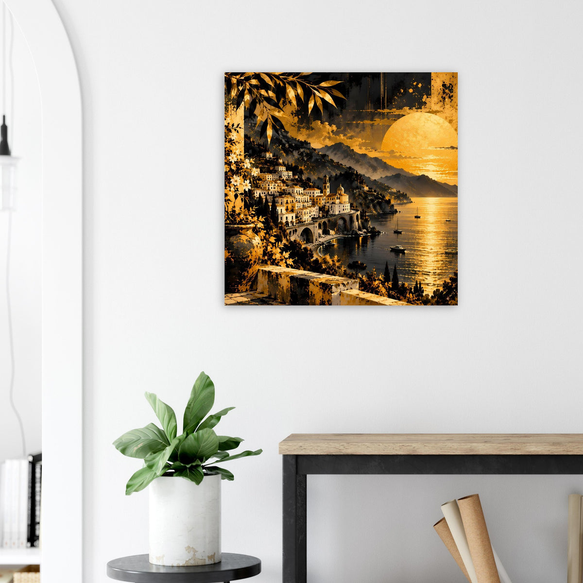 Quadratisches Poster mit Küstenlinie, Häusern am Ufer, großer Sonne und warmem Abendhimmel