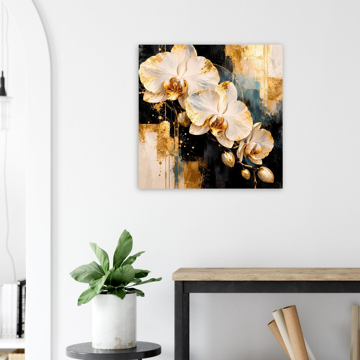 Wandposter mit weißen Orchideen und goldenen Details, dunkler Goldverlauf