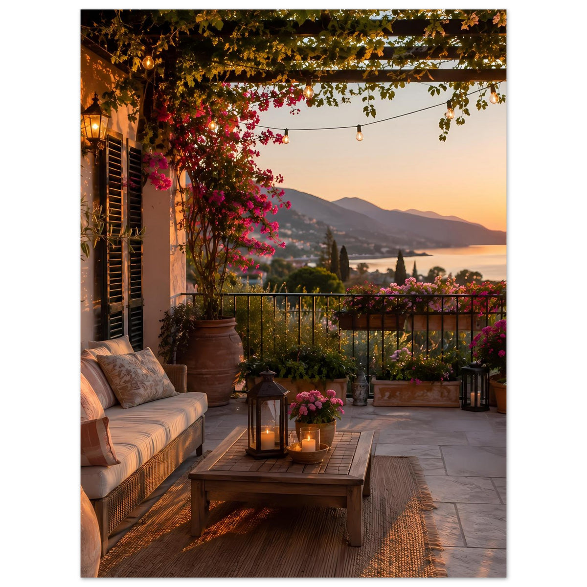 Terrassen-Poster mit Sonnenuntergang über Bergen, Balkon mit Blumen und Laterne