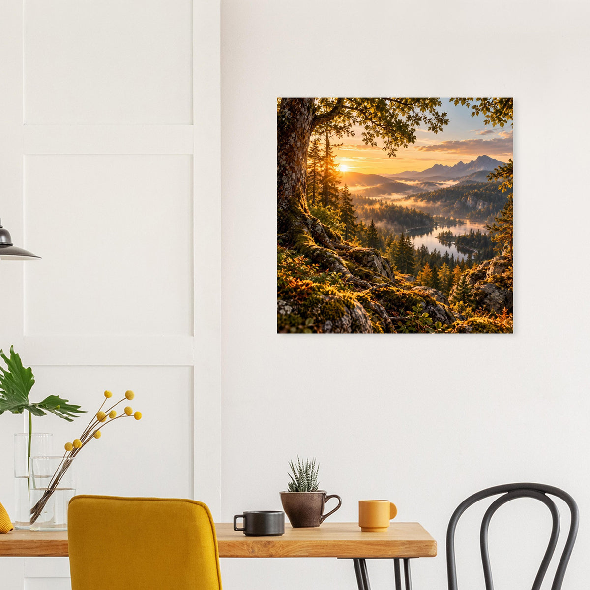 Quadratisches Landschafts-Poster mit goldenem Licht, Waldweg und Morgenhimmel