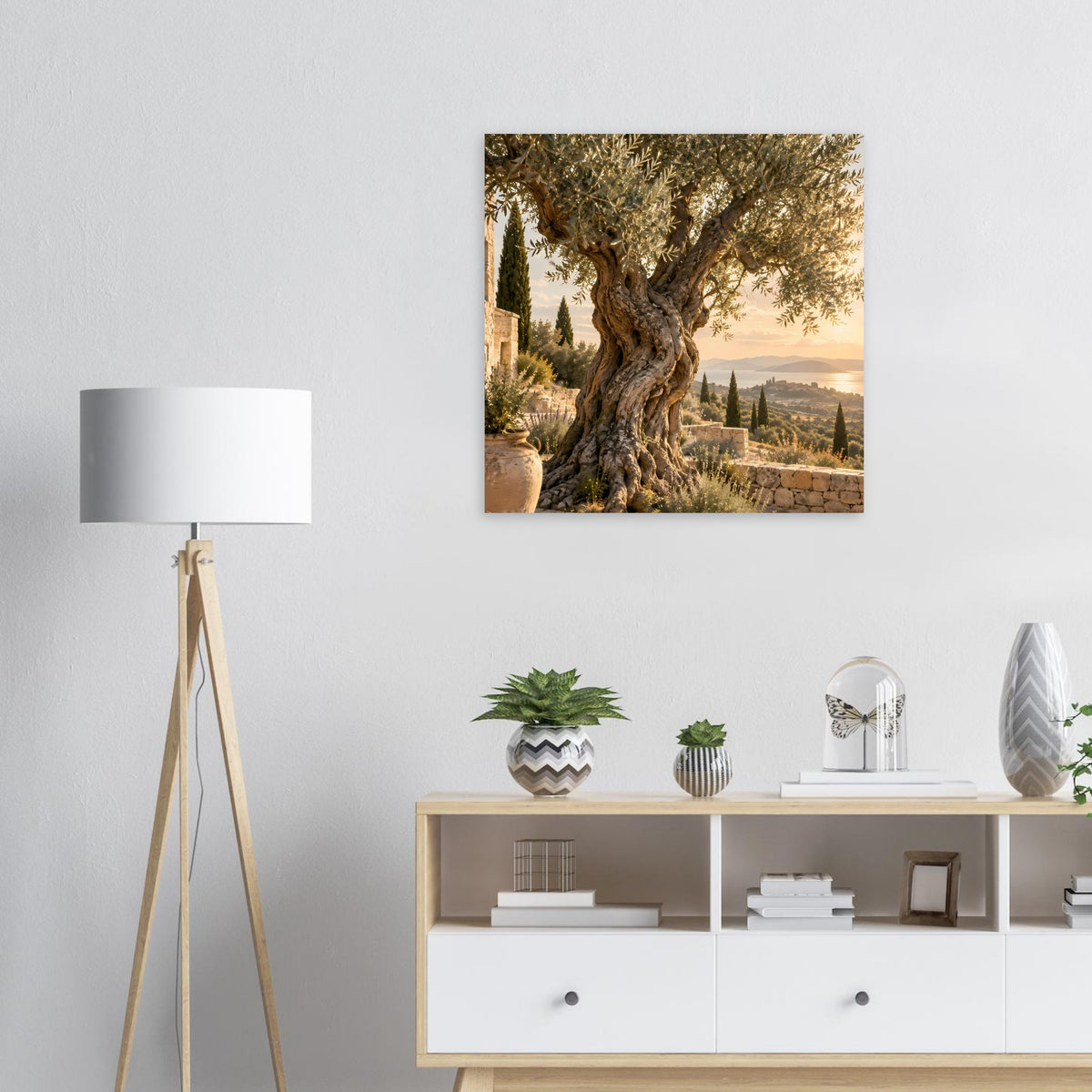 Quadratisches Poster mit Olivenbaum, mediterraner Landschaft und Hügelblick