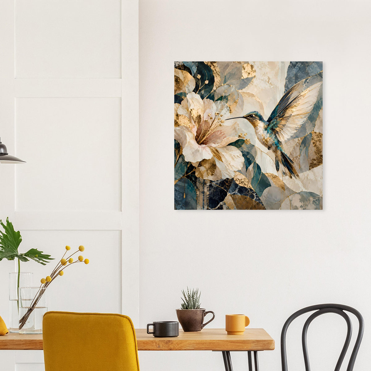 Quadratisches Kunstposter mit Kolibri über Blumen, abstrakte Texturen in Blau