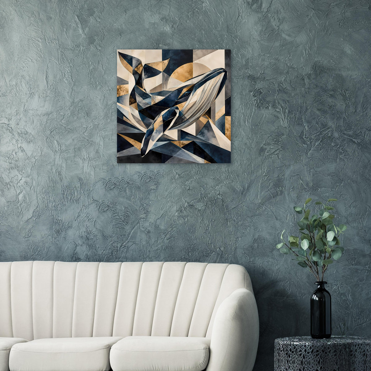 Gerahmtes Wandposter mit geometrischem Wal in Blau, Gold und Creme-Details