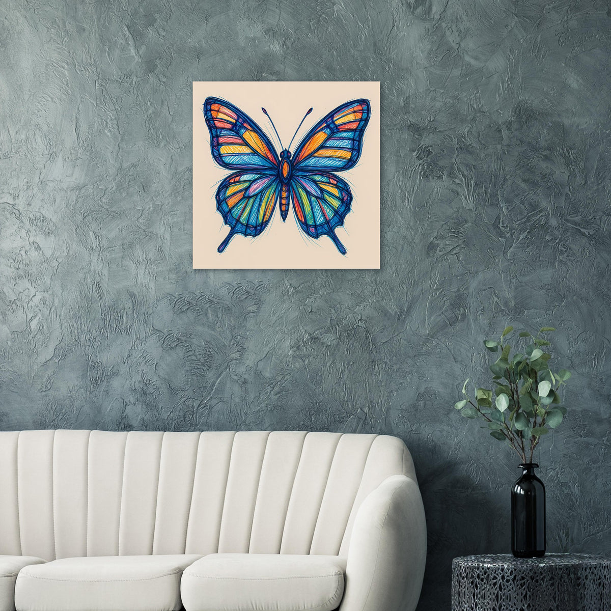 Gerahmtes Schmetterlingsposter mit leuchtenden Farben, zentral platziert auf der Wand.