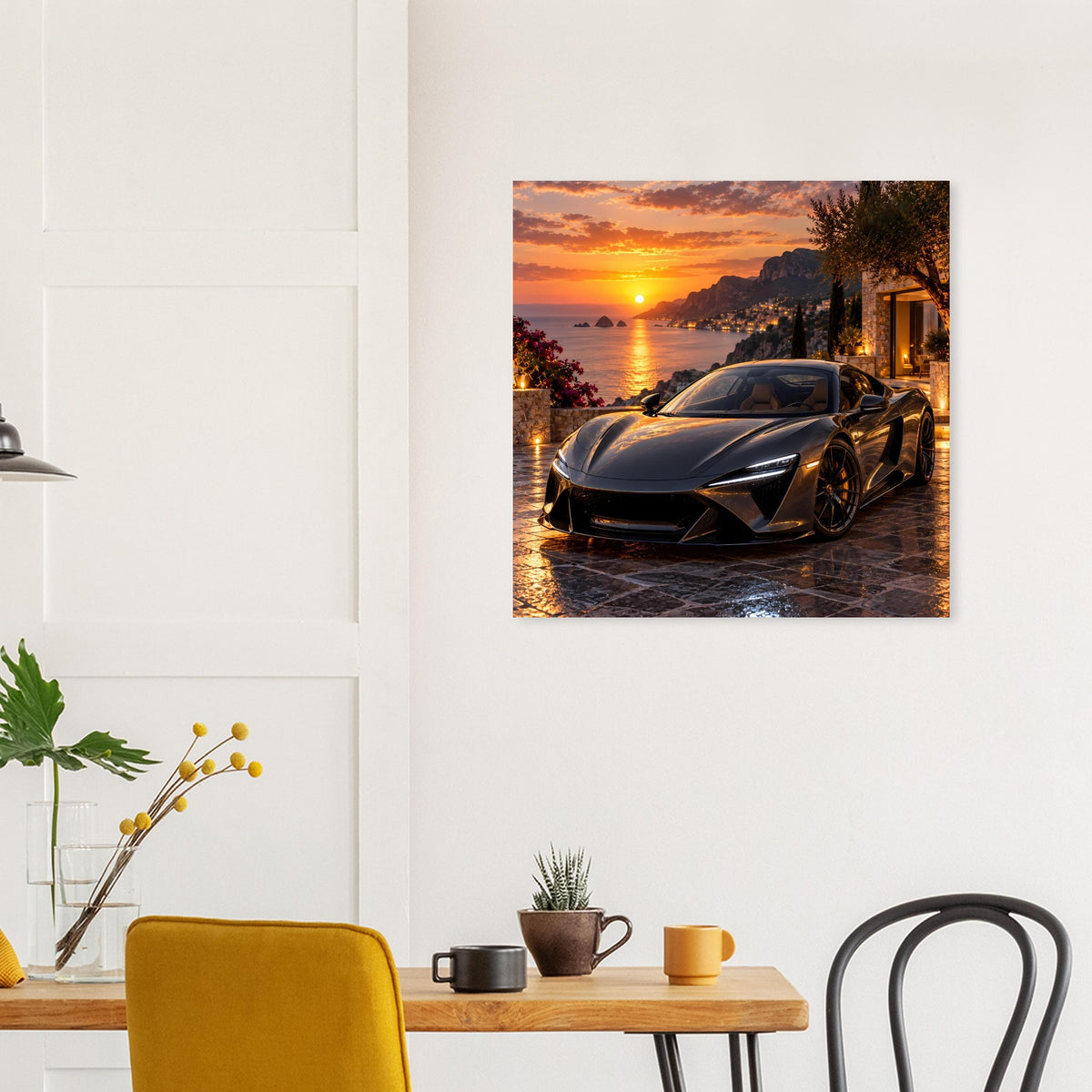 Poster mit Sportwagen im Sonnenuntergang am Meer, quadratisch