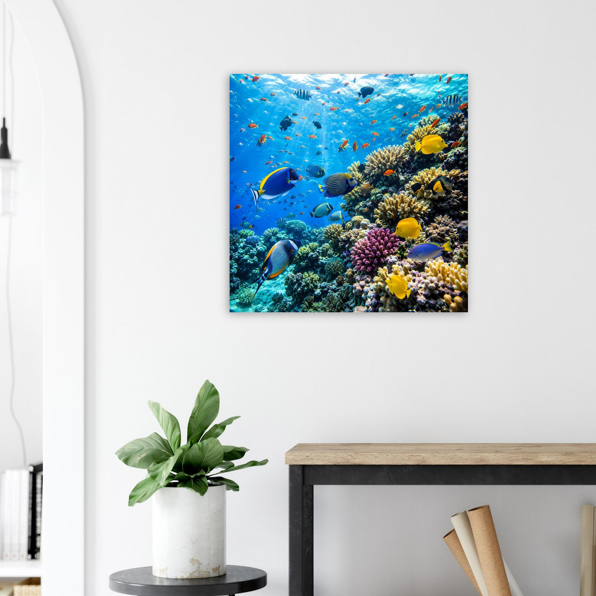 Quadratisches Poster mit Unterwasserwelt: Fische über buntem Korallenriff