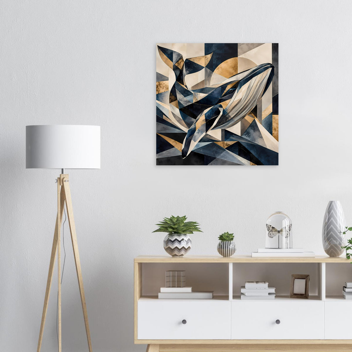 Gerahmtes Poster mit geometrischem Wal in Blau-, Gold- und Cremetönen