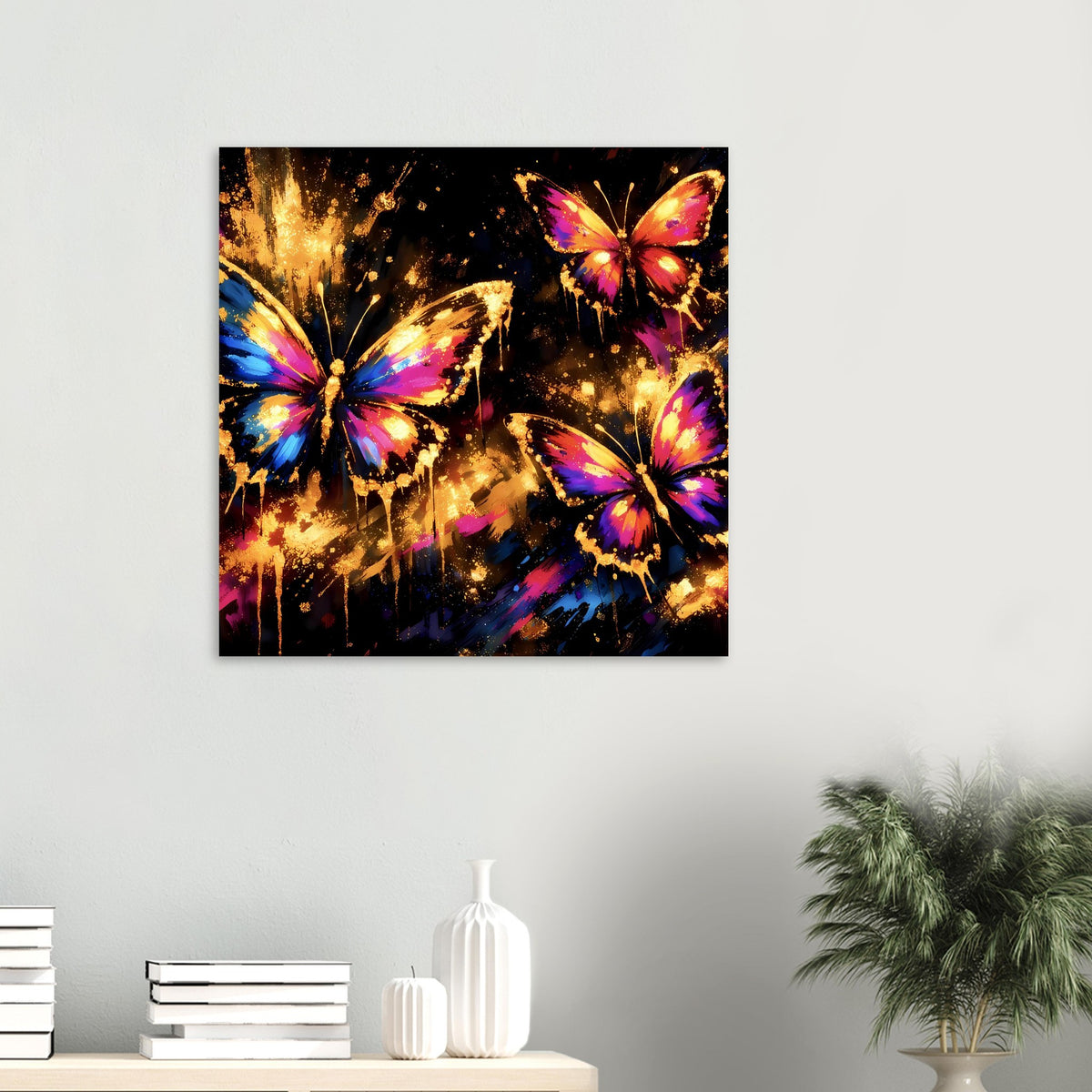 Kunstposter mit vier leuchtend bunten Schmetterlingen im schwarzen Rahmen
