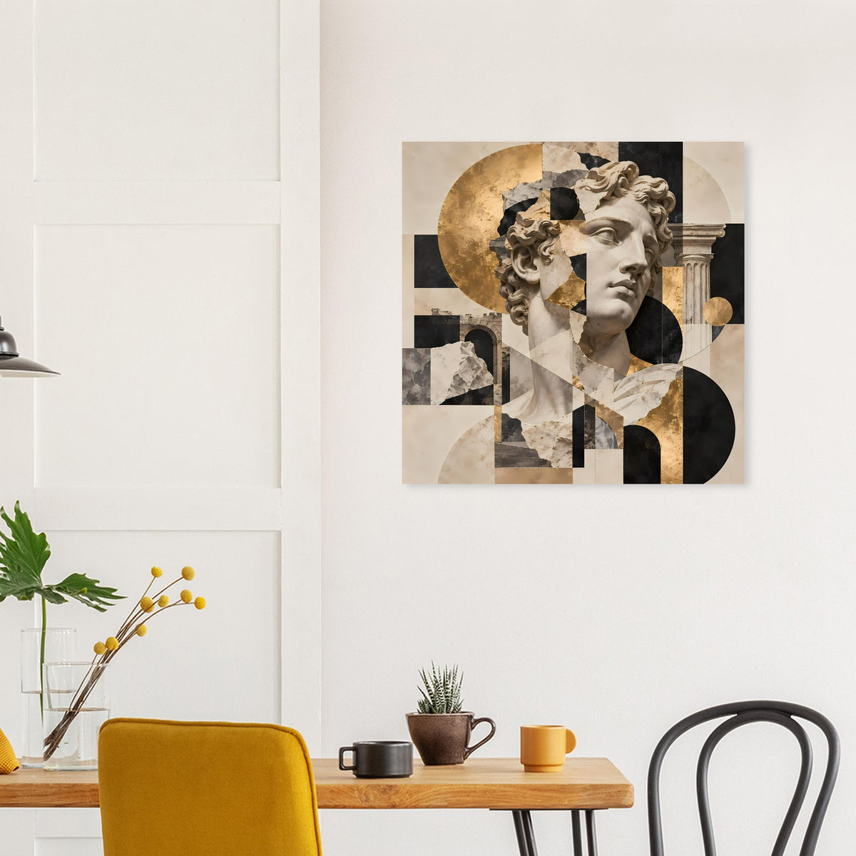 Kunstposter mit klassischem Damenprofil, Collage aus Beige, Schwarz und Gold.