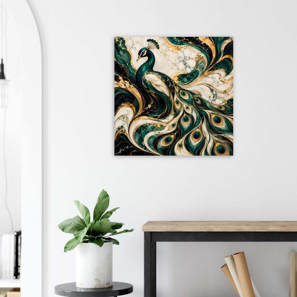 Quadratisches Poster mit Pfau in Smaragdgrün, Gold und dunklen Spiralen