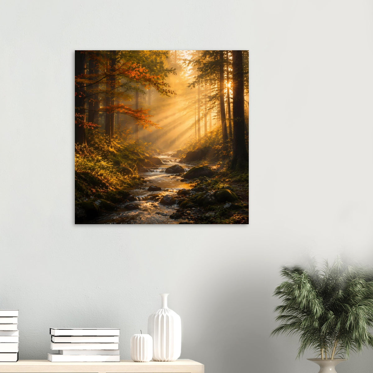Quadratisches Poster: Waldweg im Sonnenaufgang, goldene Lichtstrahlen durch Bäume