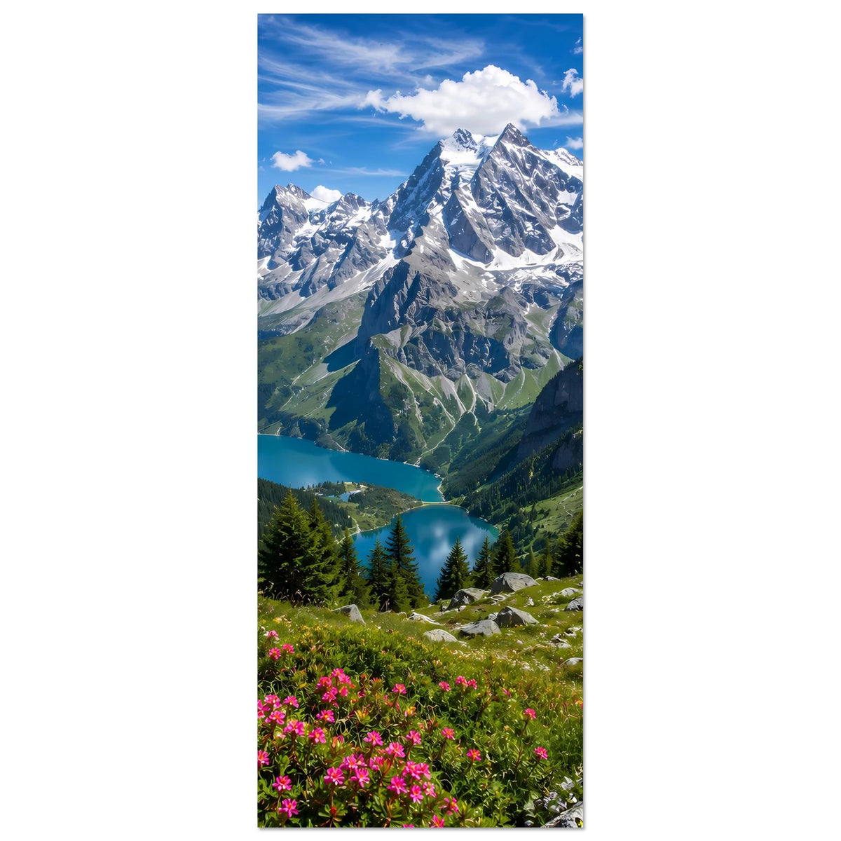 Alpenlandschafts-Poster, vertikal: Berge mit Schnee, Täler mit Wald und rosa Blumen