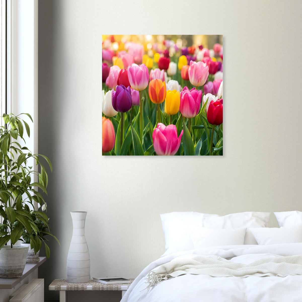 Quadratisches Tulpen-Poster mit farbigen Blüten und grünen Stielen