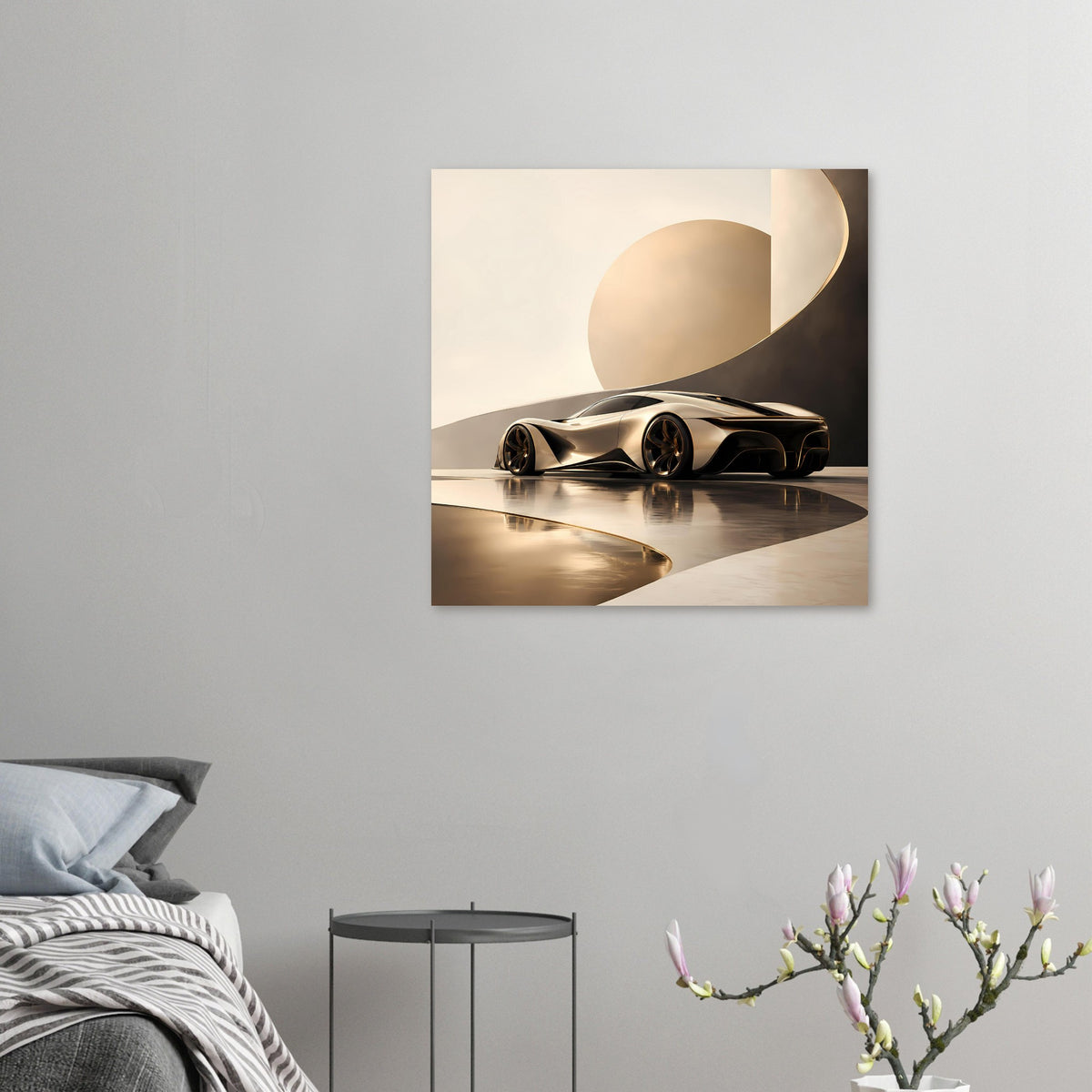 Sportwagen-Poster im Rahmen an der Wand: goldener Wagen mit dunklem Schwarz, kleiner Ausschnitt