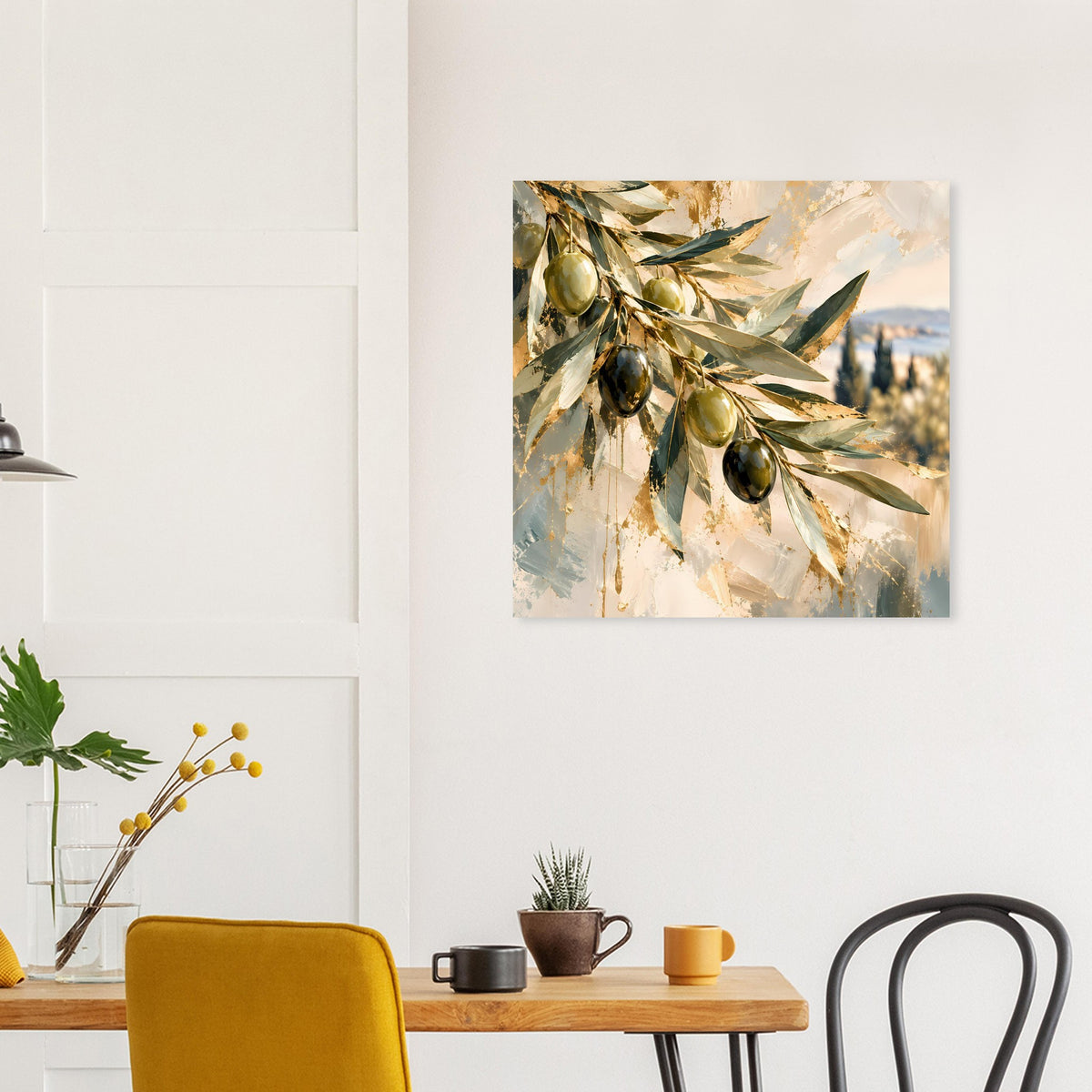 Wandbild mit Olivenzweigen und grünen Oliven auf hellem, gemustertem Hintergrund
