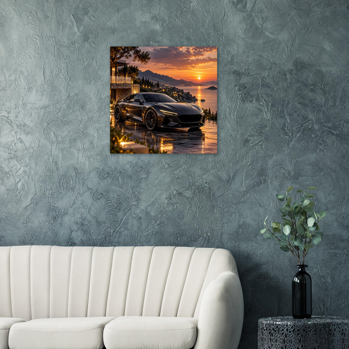 Sonnenuntergangs-Poster mit schwarzem Sportwagen am Wasser und orangefarbenem Himmel