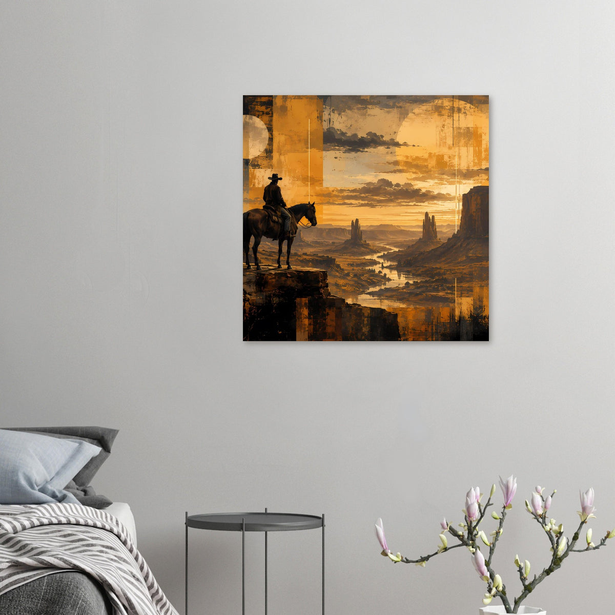 Kleines quadratisches Wandposter mit Cowboy auf Pferd und Wüstenlandschaft im Sonnenuntergang