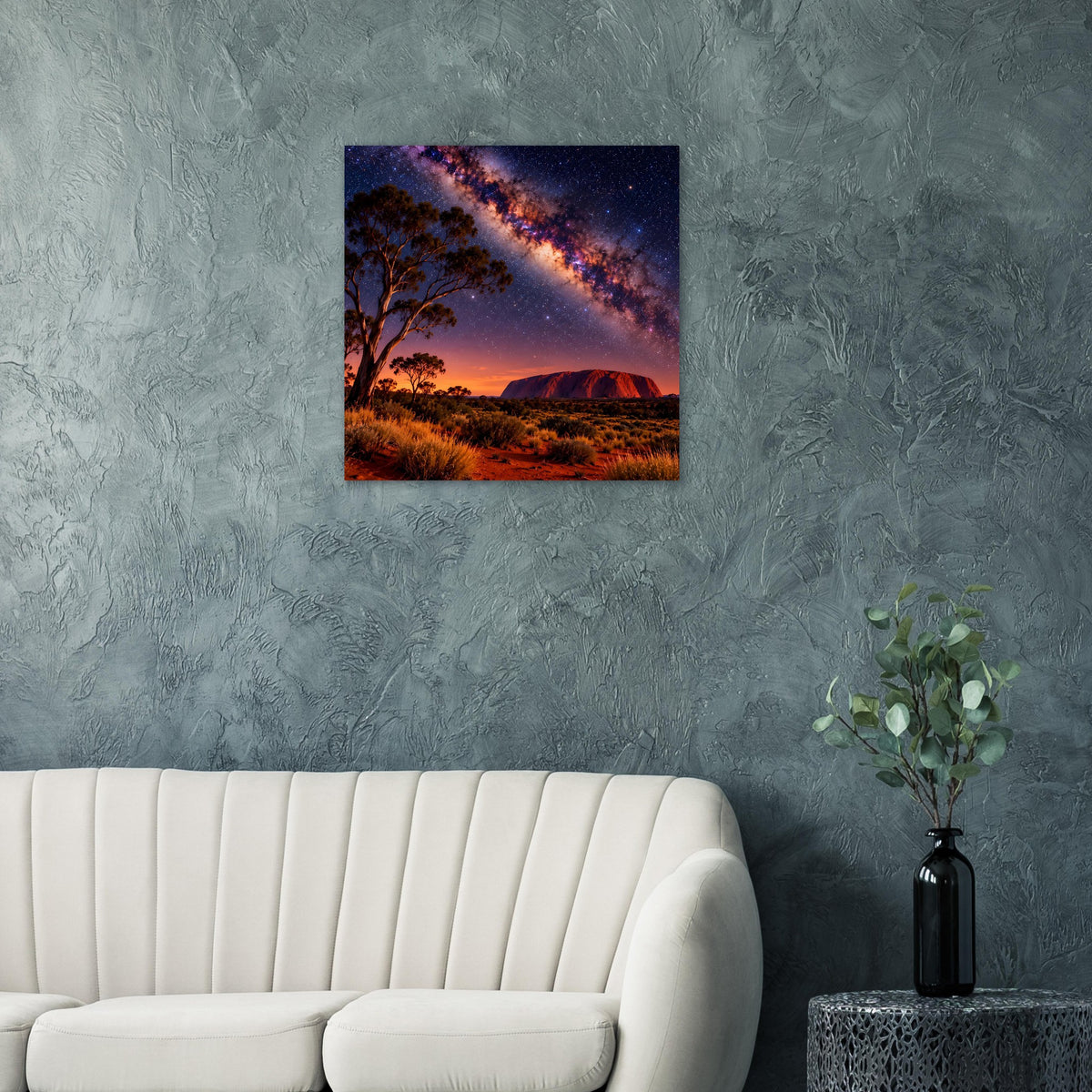 Quadratisches Poster mit Wüstenlandschaft bei Nacht, sternreicher Himmel mit Milchstraße