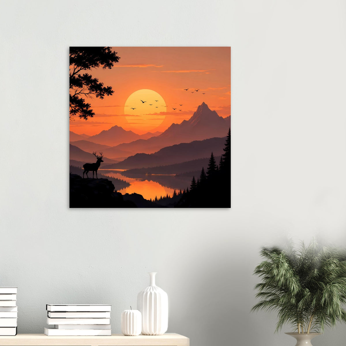 Quadratisches Poster mit Berglandschaft, Hirsch am Vordergrund und Abendsonne über dem See