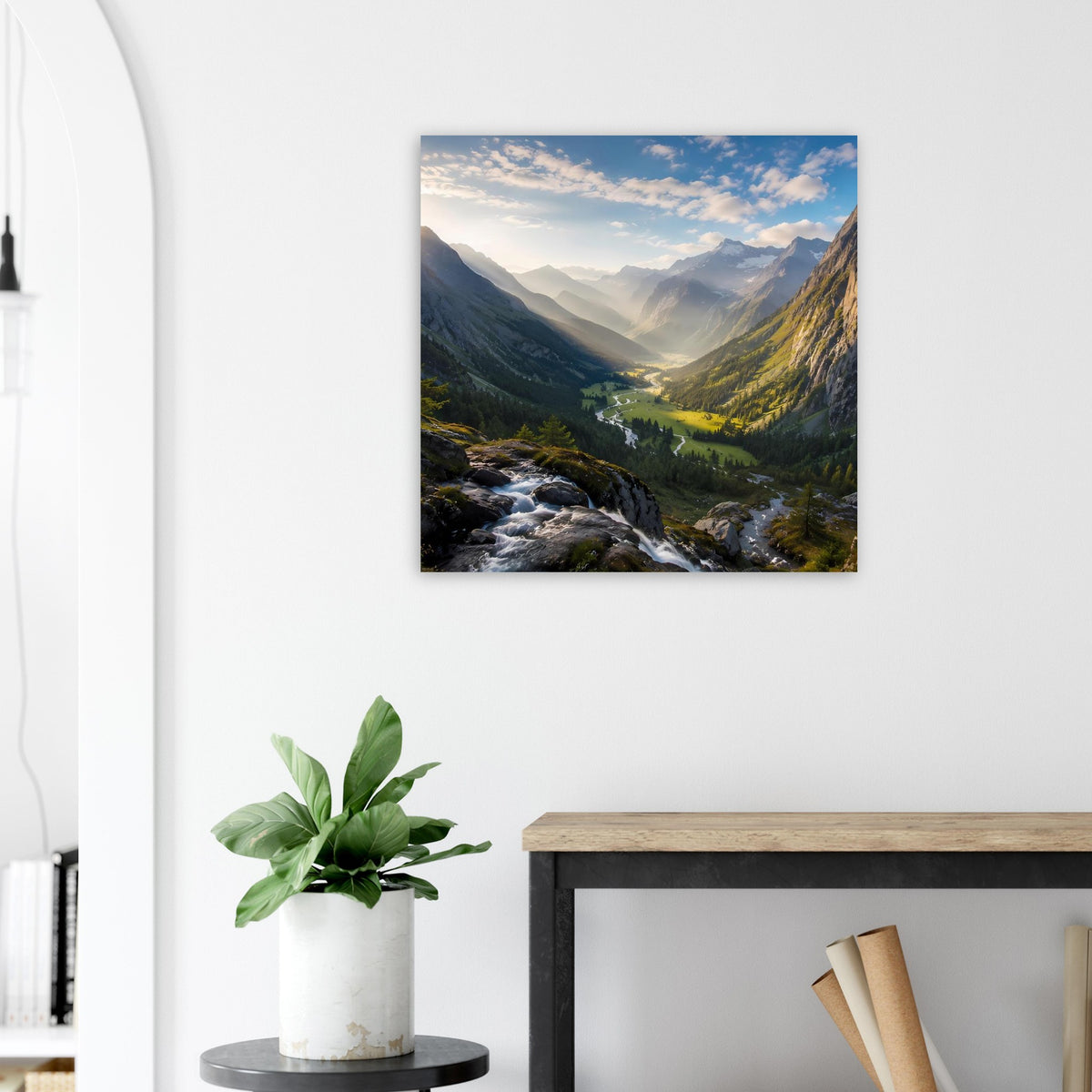 Gerahmtes quadratisches Landschafts-Poster mit Tal, Bach und goldener Beleuchtung