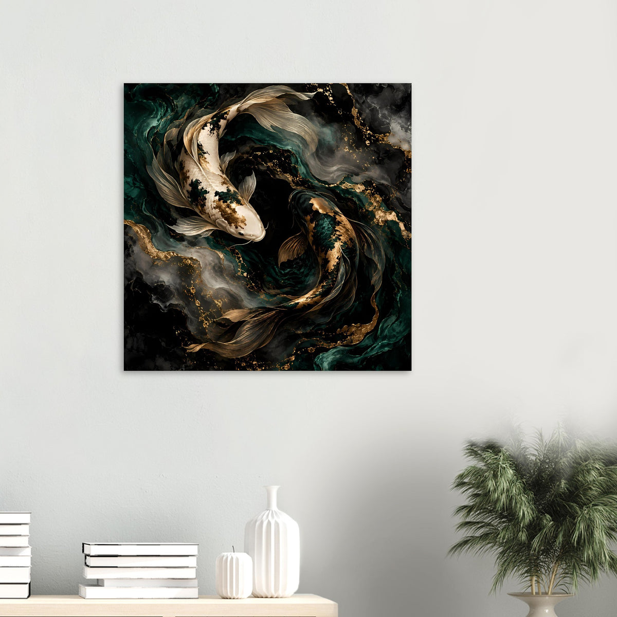 Quadratisches Kunstposter mit Koi-Fisch in Smaragdgrün und Gold, abstrakte Wellen
