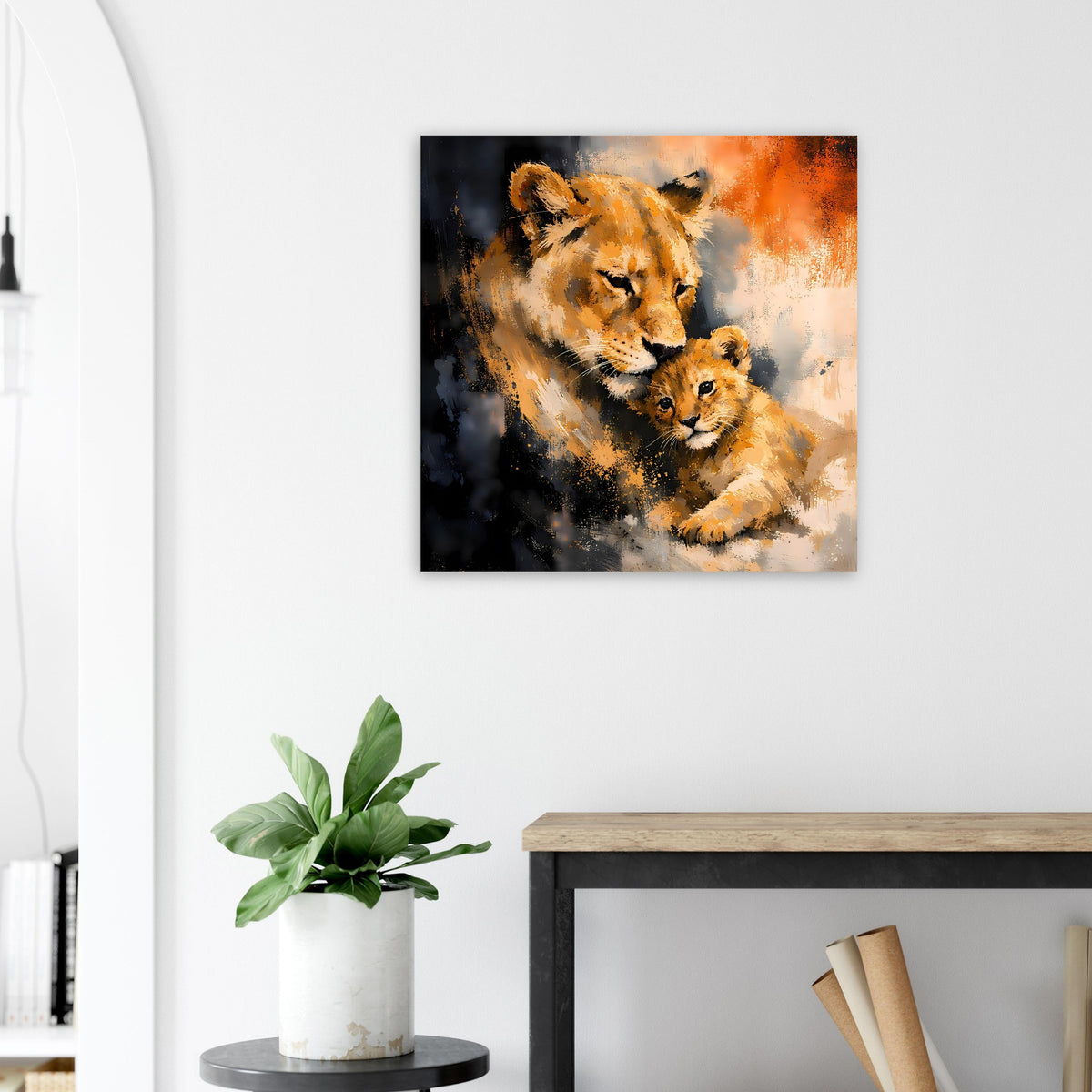 Poster mit Löwin und Jungtier, orange-dunkler Farbverlauf, schwarzer Rahmen