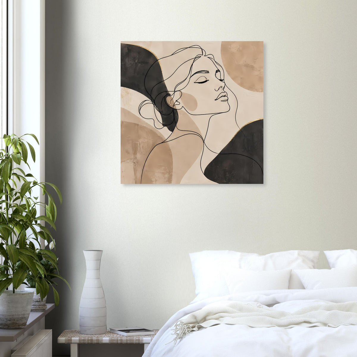 Quadratisches Kunstposter mit abstrakter Linienkunst einer Frau, Beige und Schwarz.