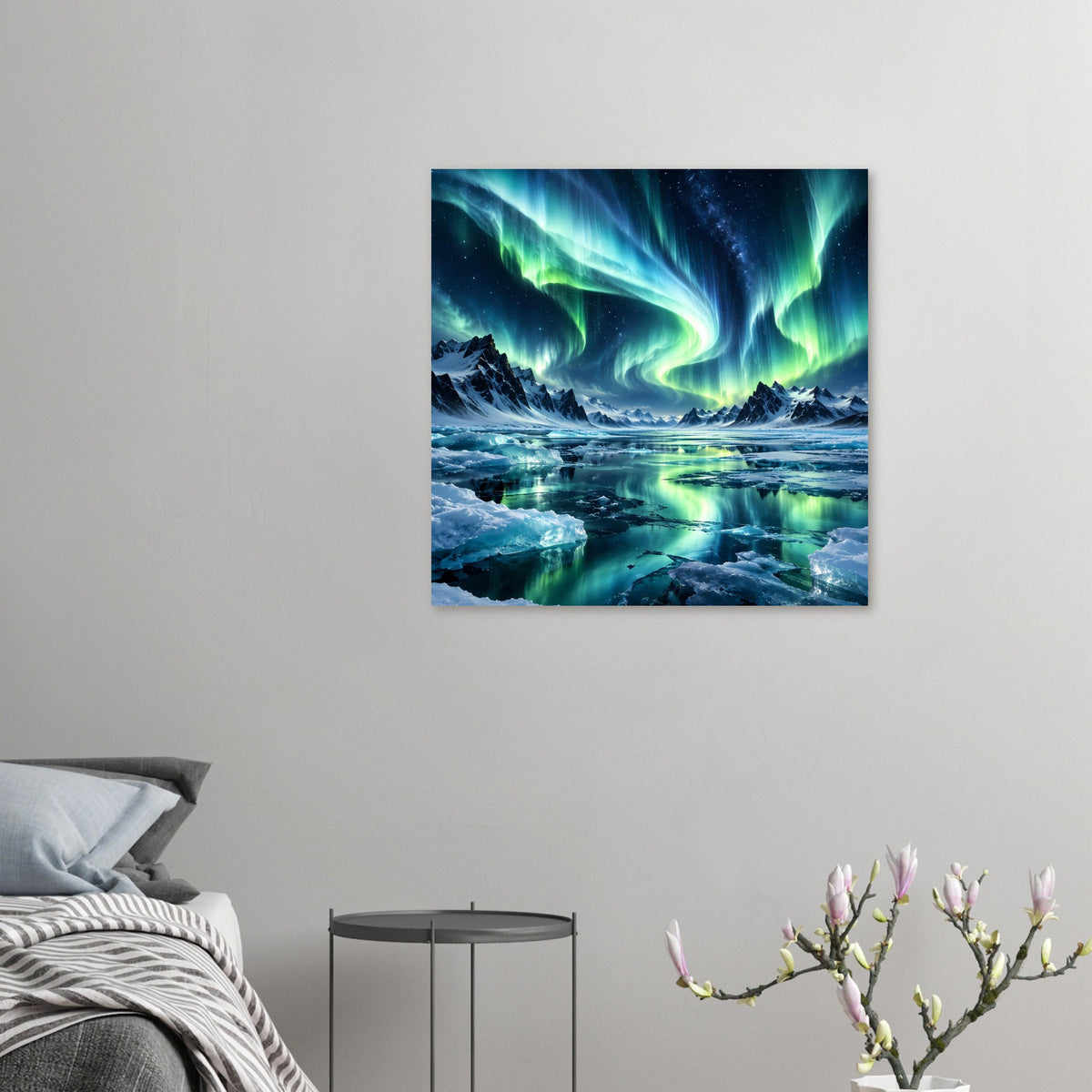 Kleines Wandposter mit Nordlichtern in Grün und Blau über winterlicher Eislandschaft