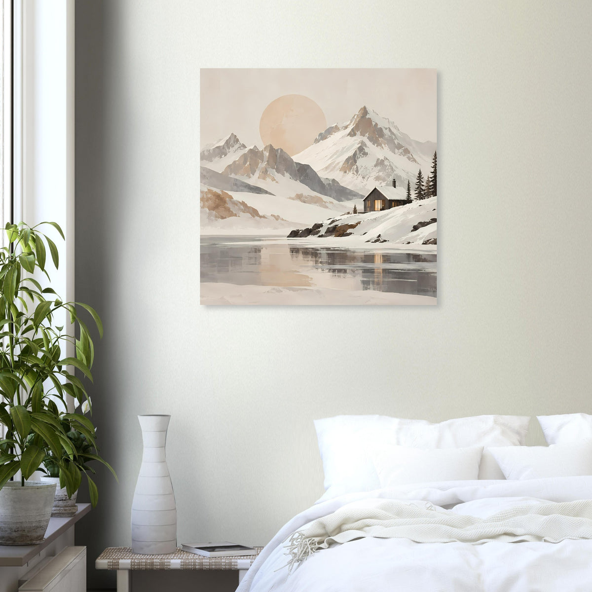 Wandposter mit Winterbergen, See im Vordergrund und Hütte, gehalten in beigen Grautönen