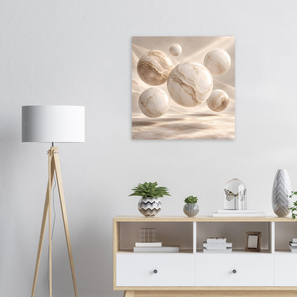 Quadratisches Poster mit Marmor-Kugeln und cremefarbenen Akzenten