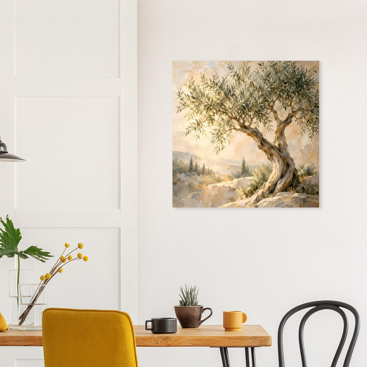 Quadratisches Wandposter mit Olivenbaum über sanften Hügeln in Beige- und Grüntönen