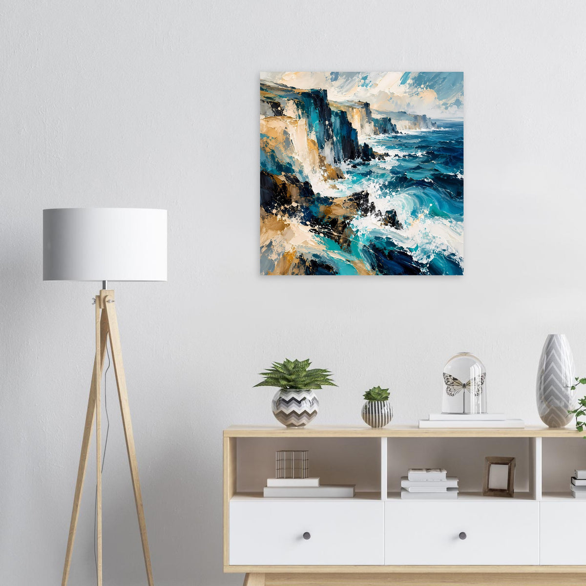 Poster mit abstrakten Küstenwellen in Blau, Türkis und goldenen Akzenten