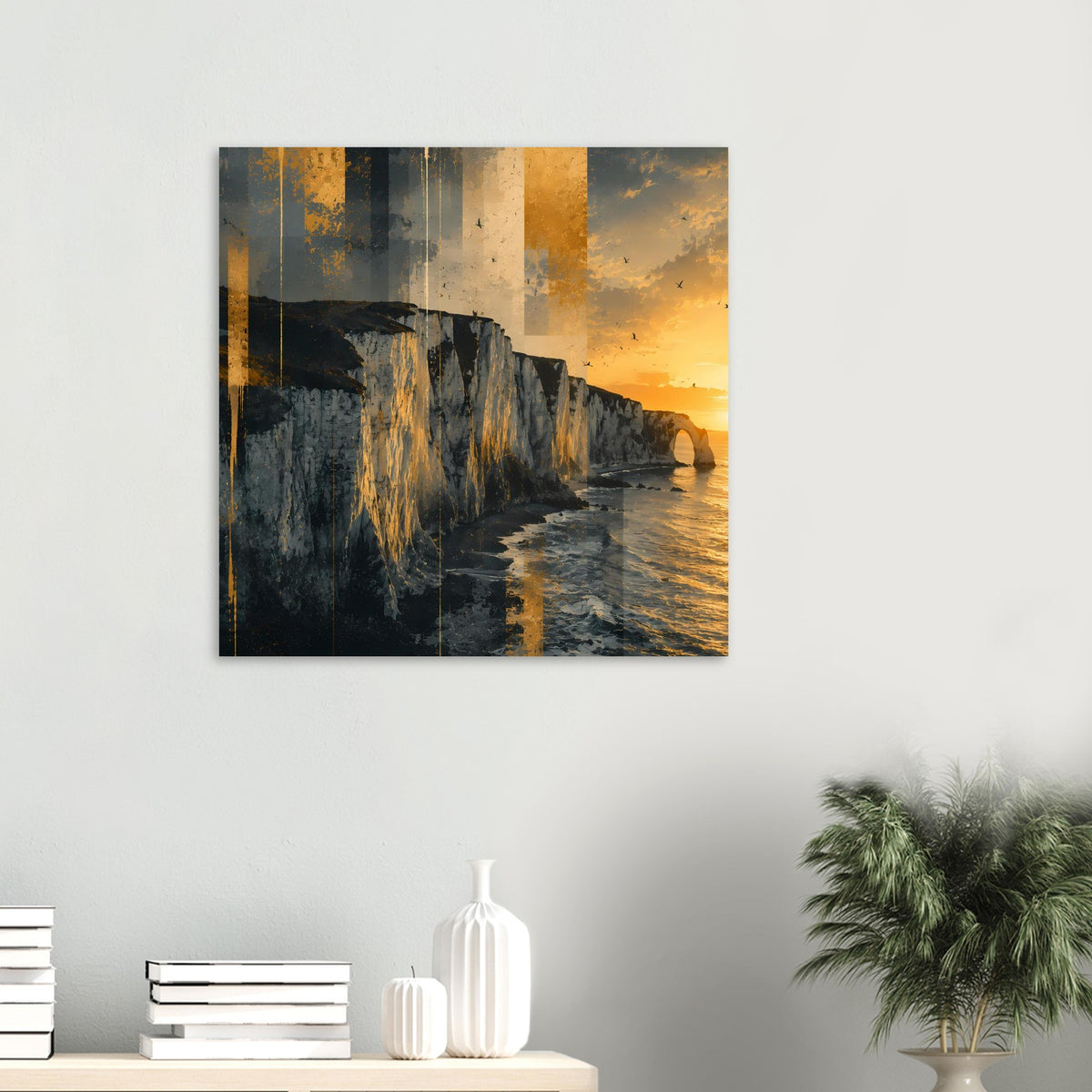 Gerahmtes Poster mit Steilküste am Meer und goldenem Sonnenuntergang, abstrakte Farben