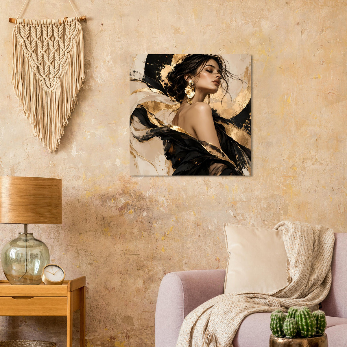 Wandposter mit Frauenporträt, Frau im schwarzen Kleid vor goldbemaltem Hintergrund