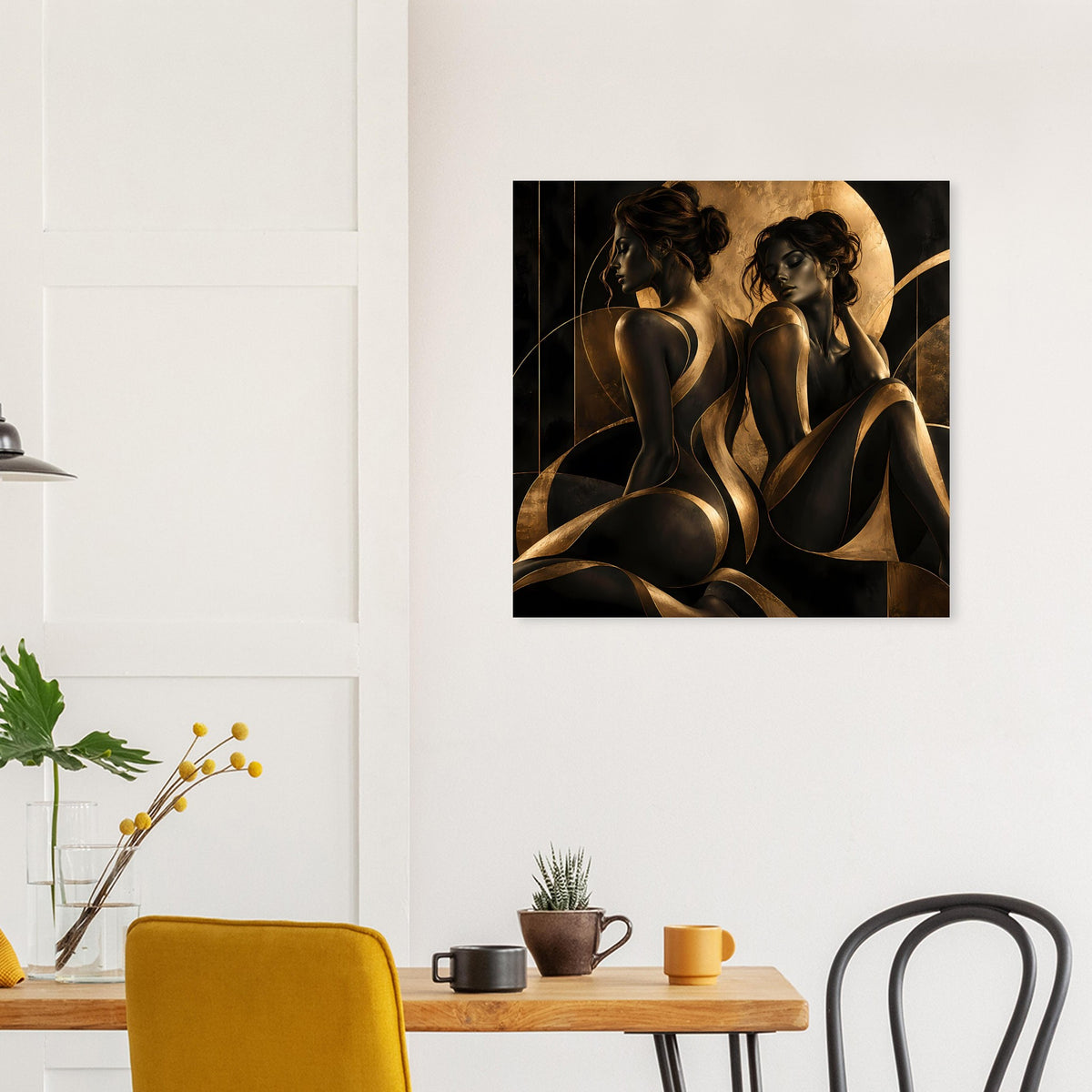 Quadratisches Kunstposter mit Frauenakt-Silhouetten, schimmerndes Schwarz und Gold