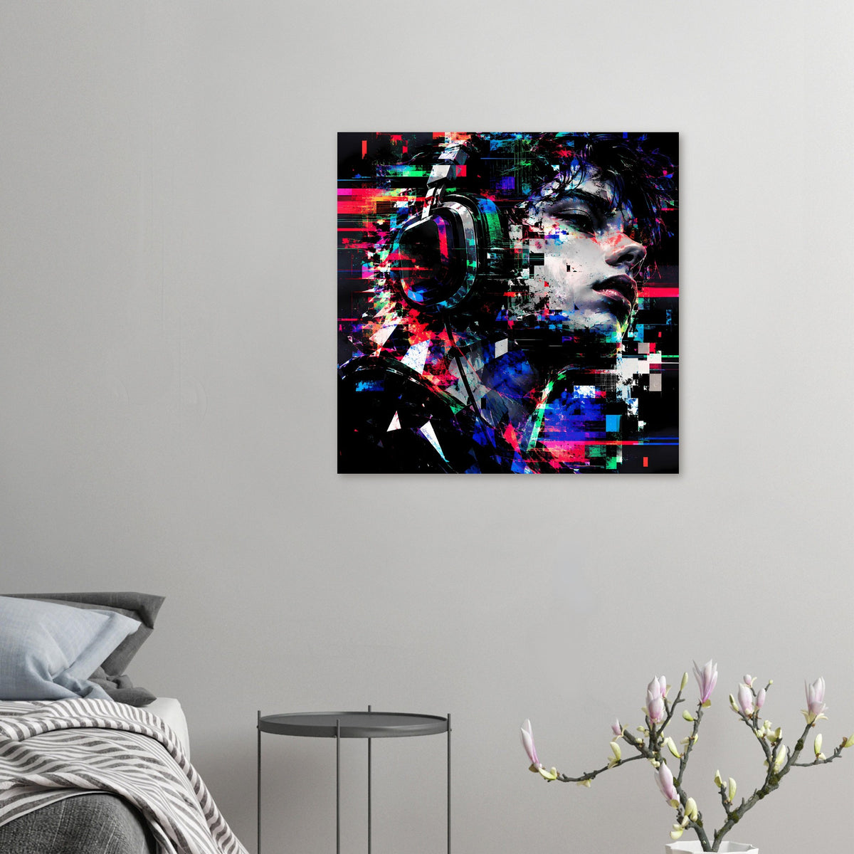 Kleines quadratisches Poster mit Glitch-Porträt, kräftigen Neon- und Kontrastfarben