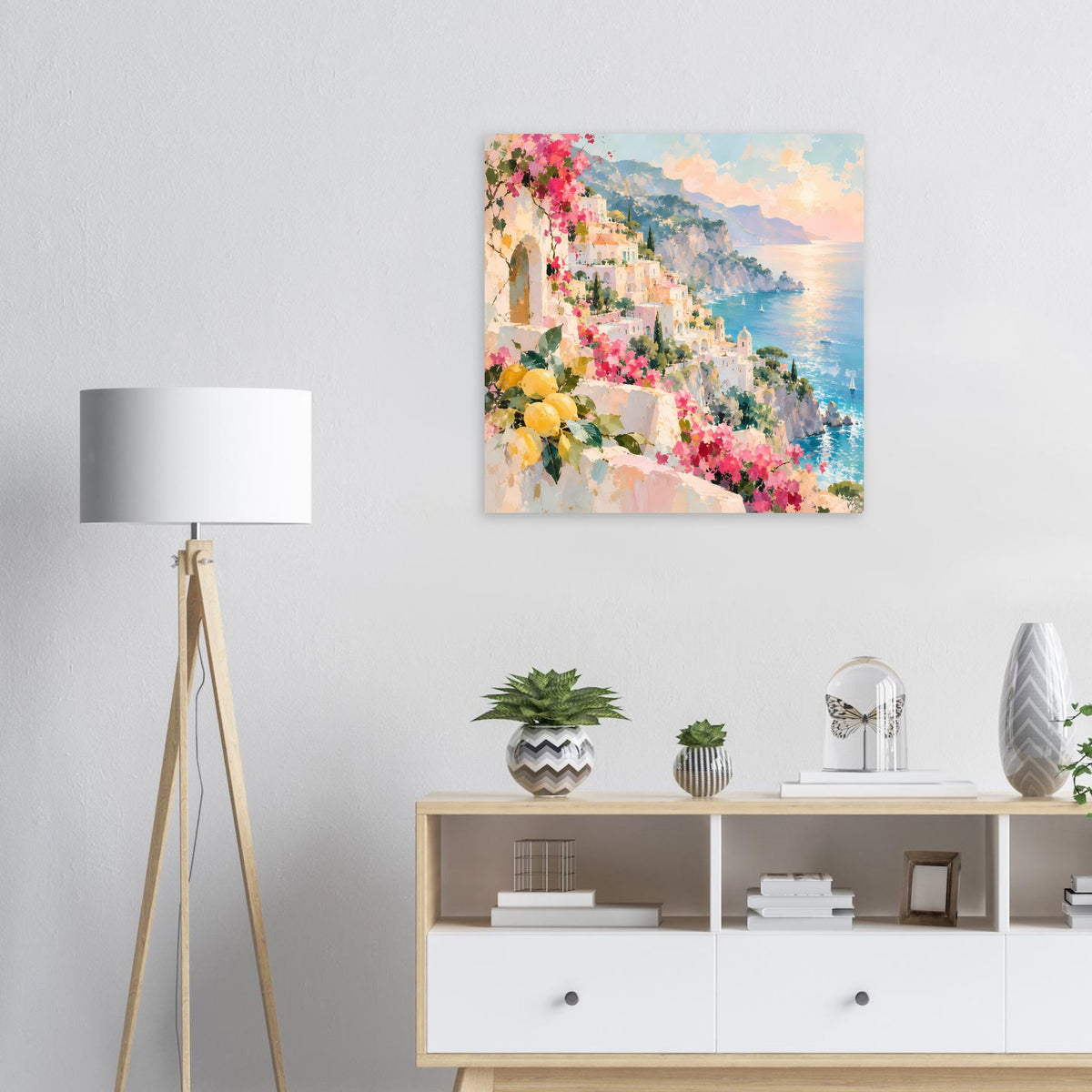 Quadratischer Posterdruck mit Felsklippe, Meerblick und bunten Blüten am Weg