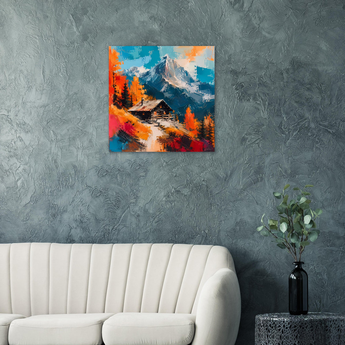 Quadratisches Wandposter mit Hütte im Herbstwald vor blauem Bergpanorama.