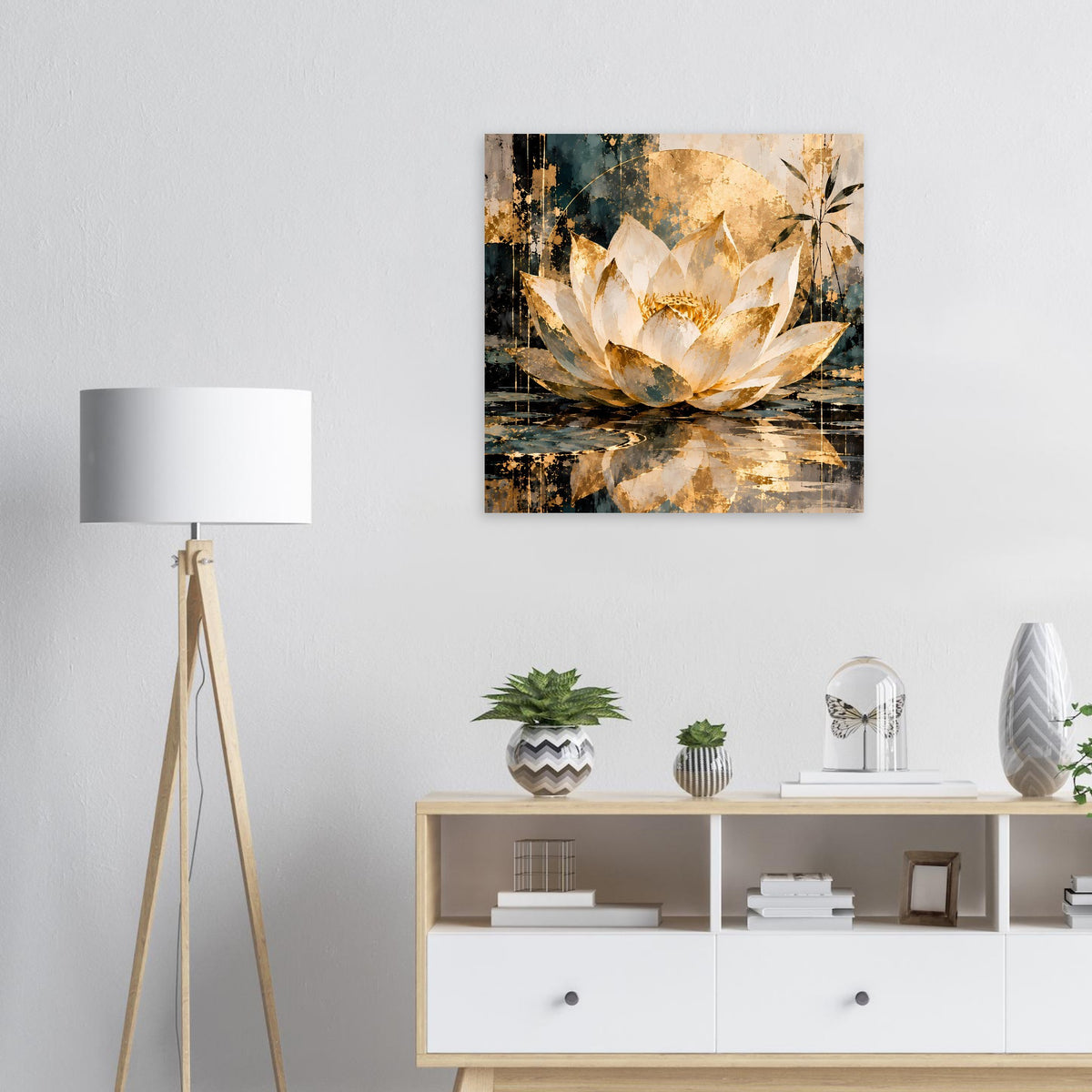 Quadratisches Wandposter mit Lotus-Papierkunst: goldene Blüte auf dunklem Blau-Schwarz