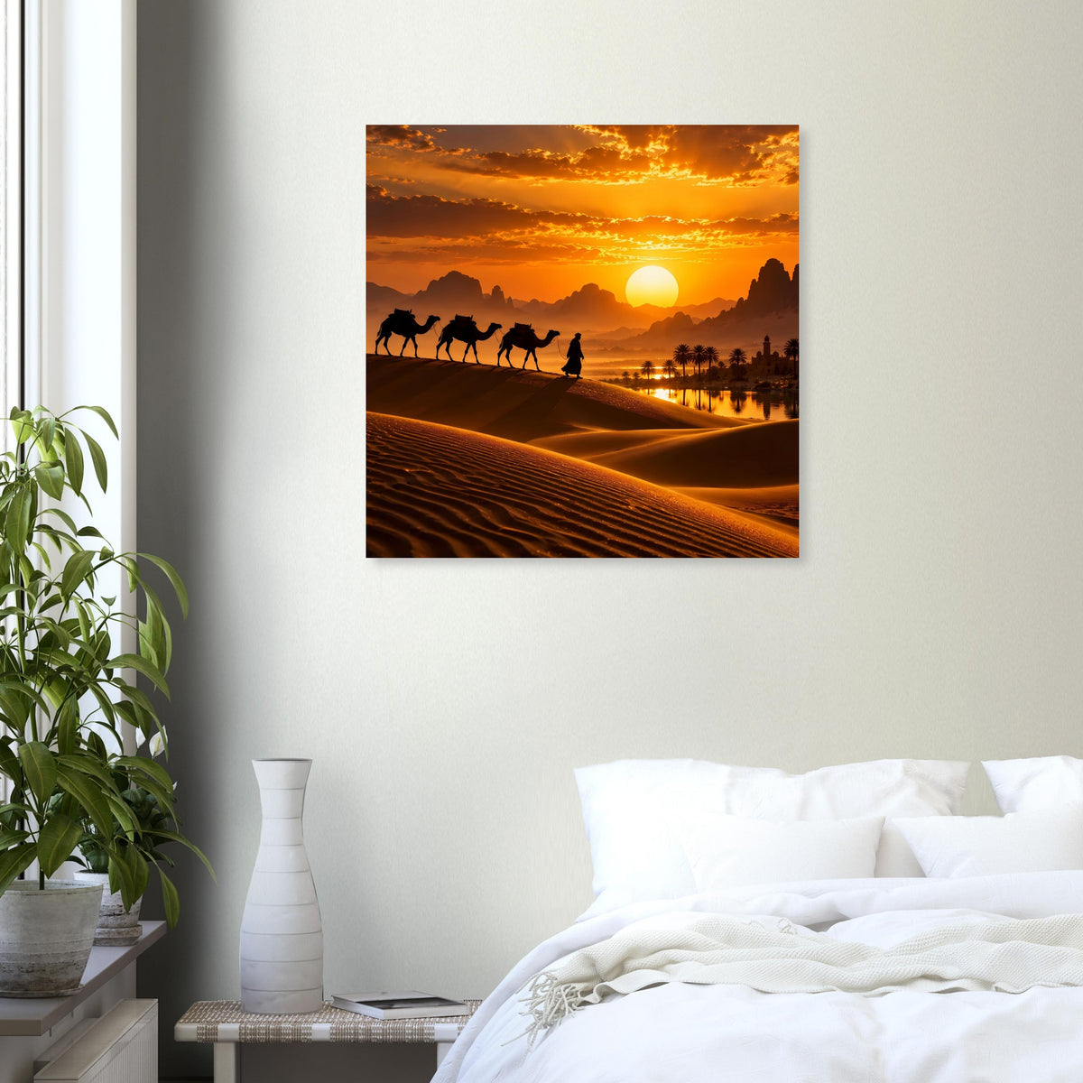 Quadratisches Poster: Wüstenkarawane auf Dünen bei Sonnenuntergang mit Sonne