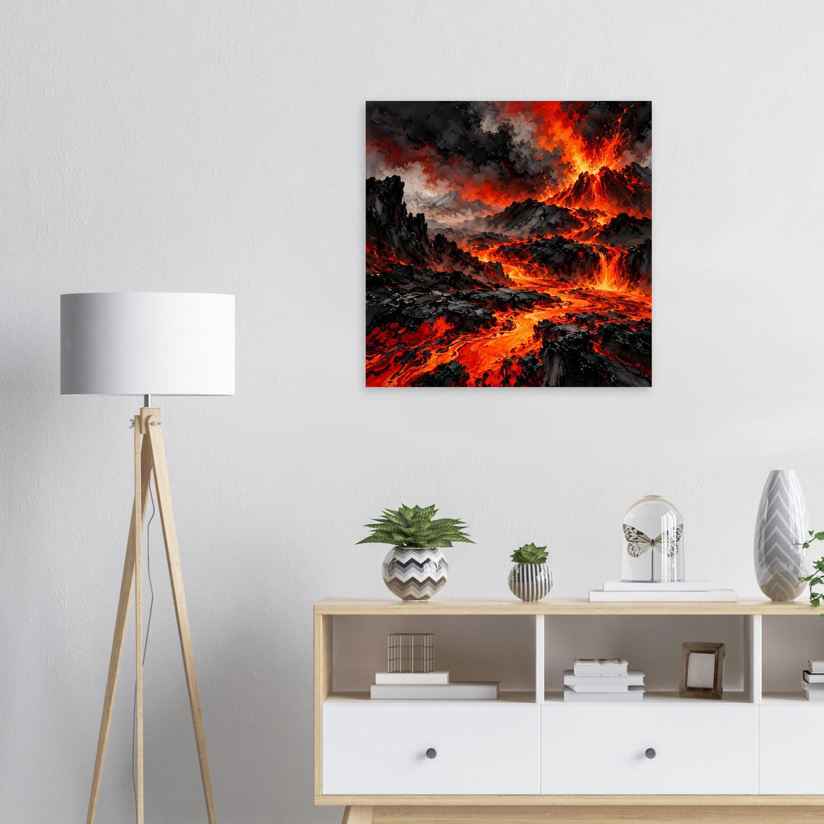 Vulkan-Ausbruch-Poster mit dramatischem Feuersturm, Lavakanälen und dunklen Gesteinswänden in Rot
