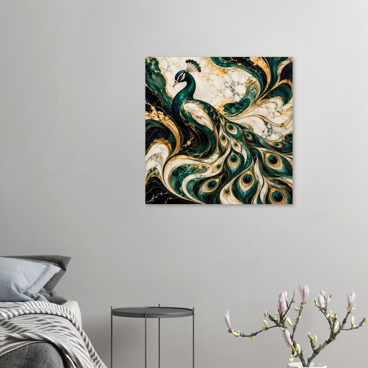 Kleines Pfau-Poster: smaragdgrüne Federn mit goldenen Ornamenten