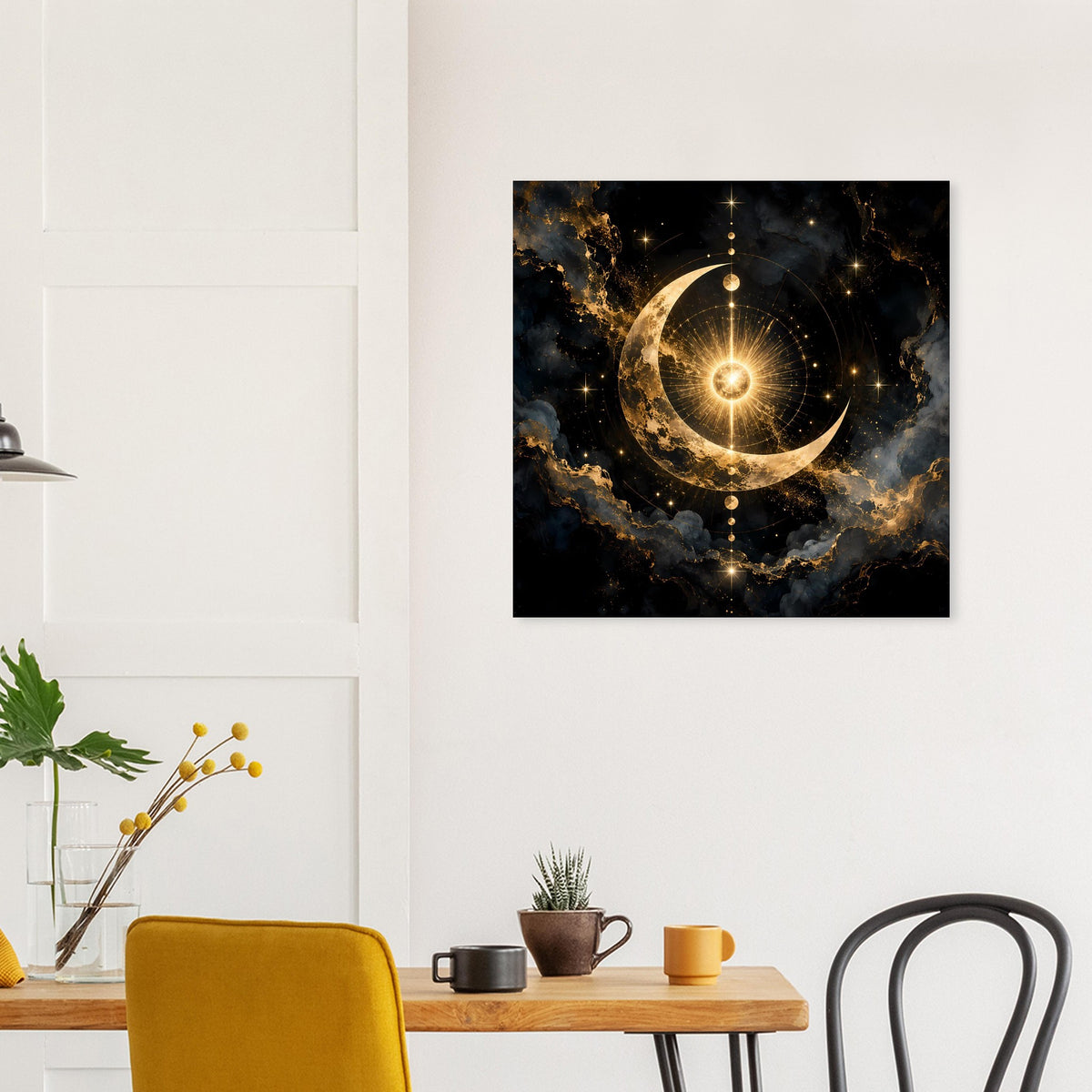 Quadratisches Poster mit goldener Mondsichel und leuchtendem Zentrum, Sterne ringsum