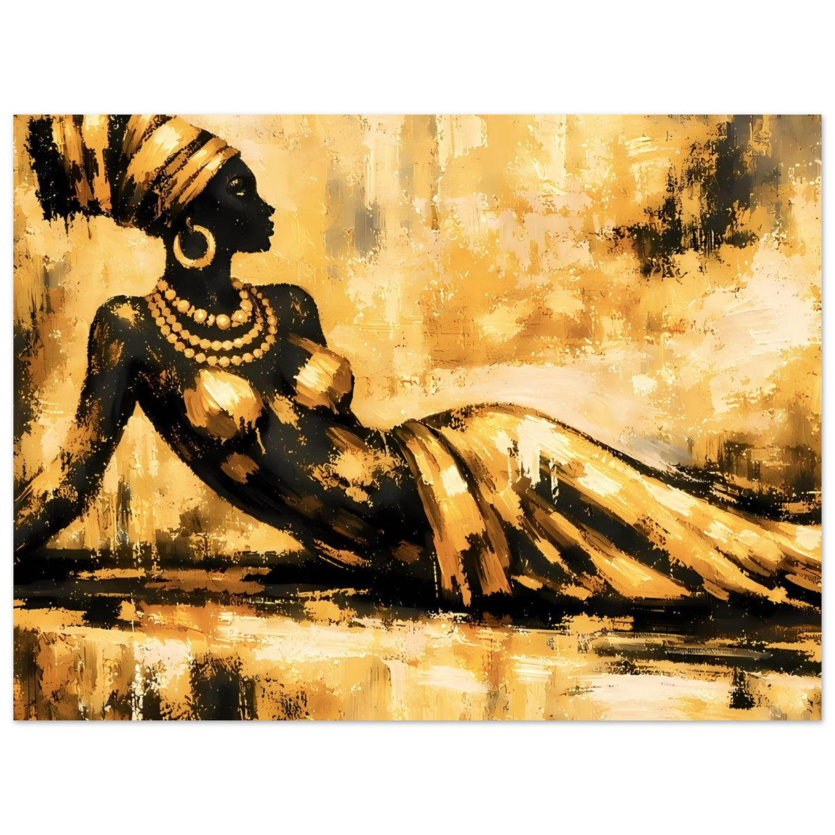 Goldfarbenes Kunstposter mit sitzender Frau in Schwarz mit Perlenkette und goldener Drapierung