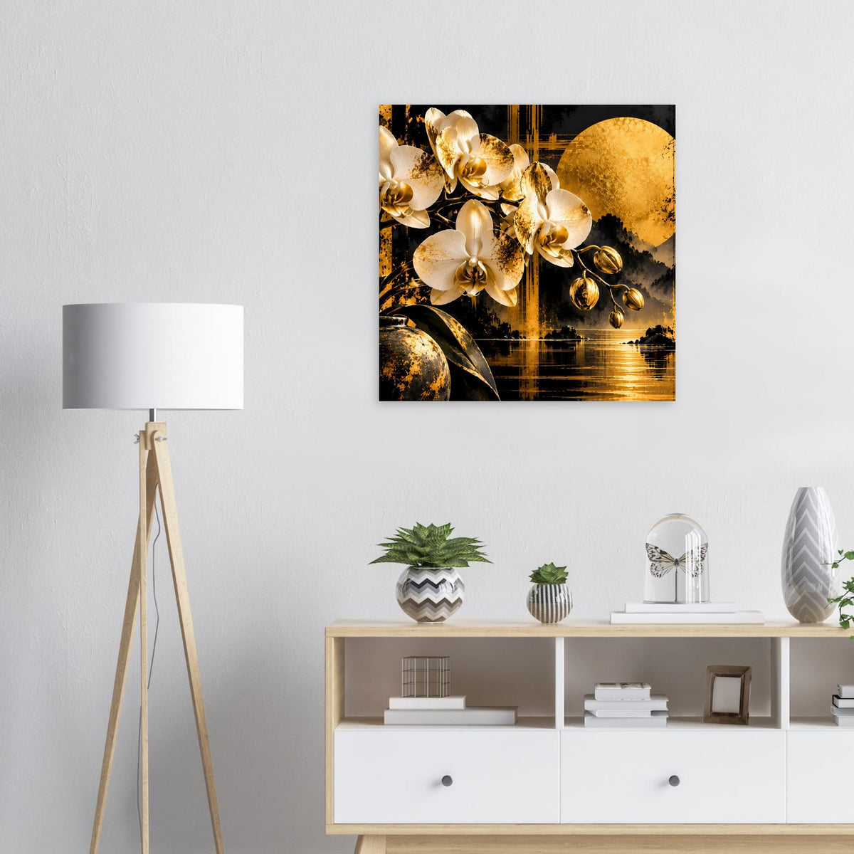 Wandposter mit goldenen Orchideen auf schwarzem Hintergrund, großer goldener Mond