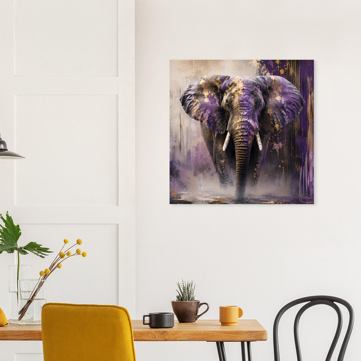 Tierposter mit Elefantenmotiv in Violett und Gold, quadratisch an der Wand