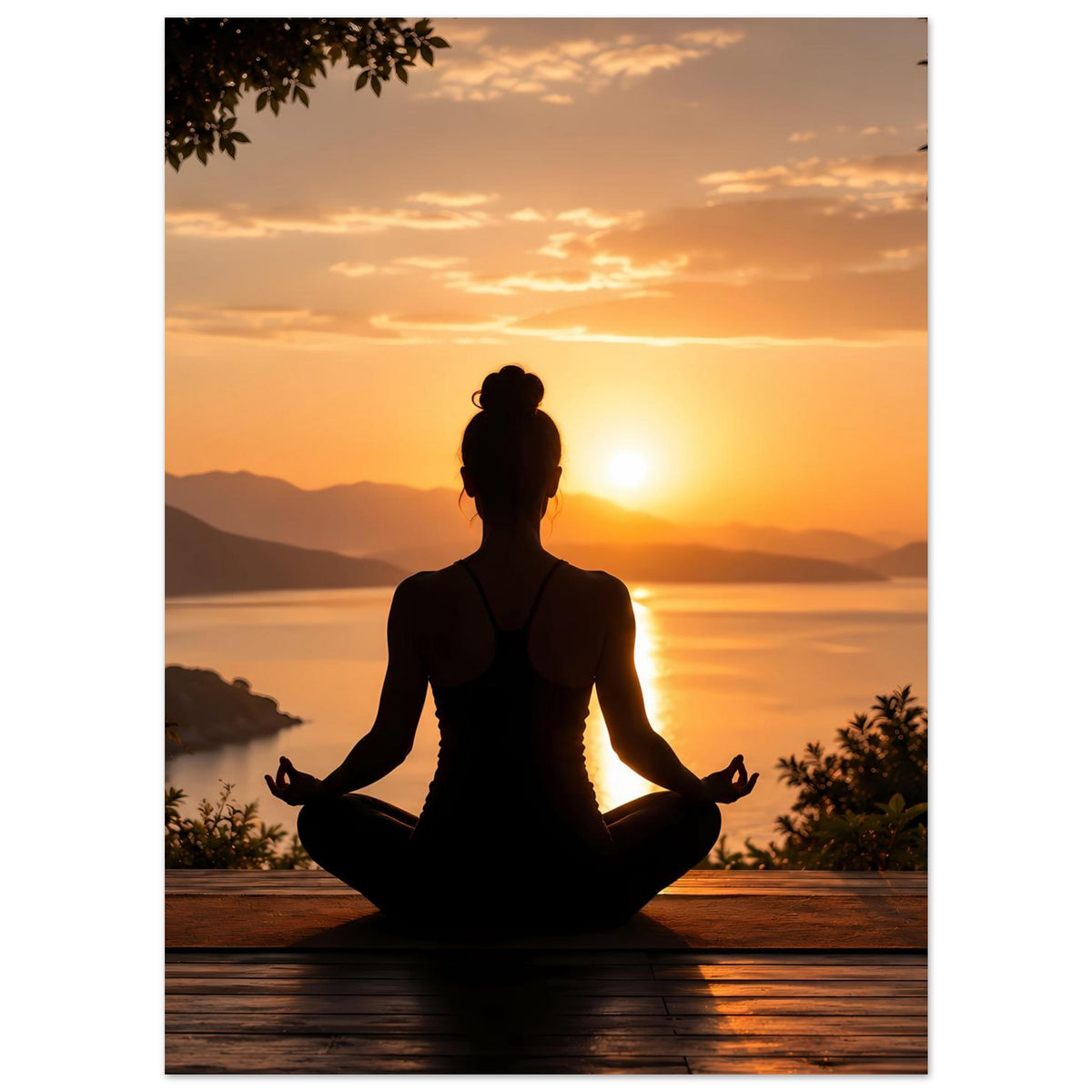 Poster mit Meditationssilhouette im Lotussitz und Sonne im Zentrum