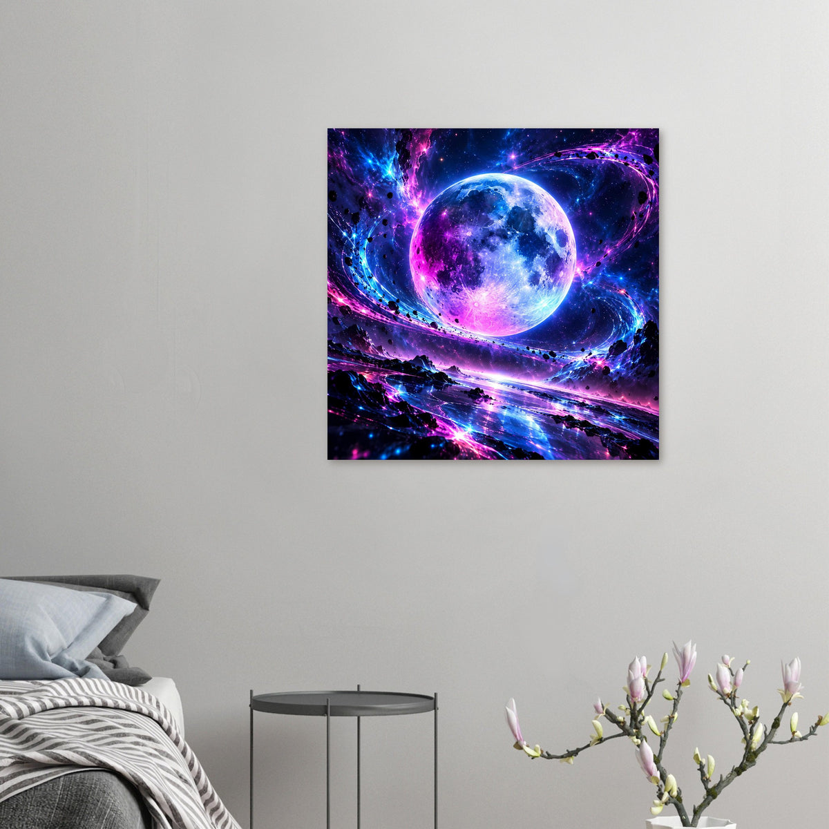 Kleines quadratisches Kosmos-Poster mit blau-violettem Planeten, Sternen und Lichtschweifen